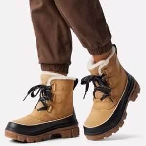 NWOT Sorel Tivoli II Suede and Faux Fur Winter Boots Size 8